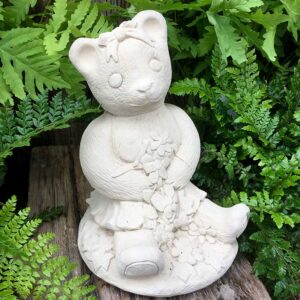 Teddy (Mrs)